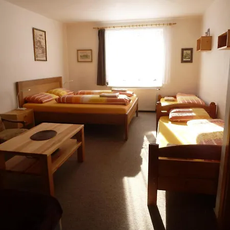 Lyzarska Skola