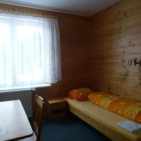 Gasthuis Lyzarska Skola 3*