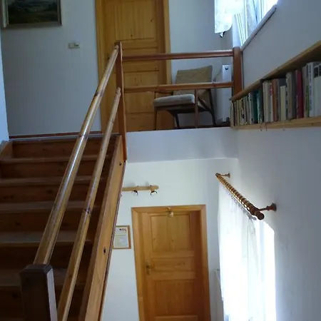 Gasthuis Lyzarska Skola 3*